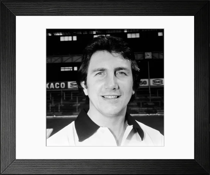 Framed Print : Derby County squad for the 1974 - 1975 League campaign. Roy McFarland Framed Print : Derby County squad for the 1974 - 1975 League campaign. Roy McFarland