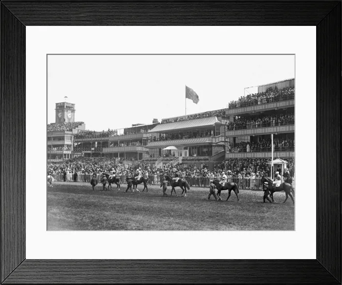 Framed Print : General scenes during the second day of Ascot, June 1927