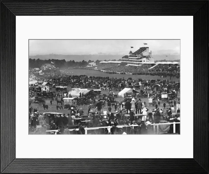 Framed Print : general scenes of the Derby at Epsom, circa 1900 Framed Print : general scenes of the Derby at Epsom, circa 1900