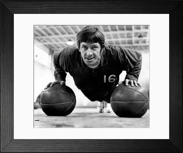 Framed Print : New Player for West Bromwich Albion, John Wile pictured during a training session