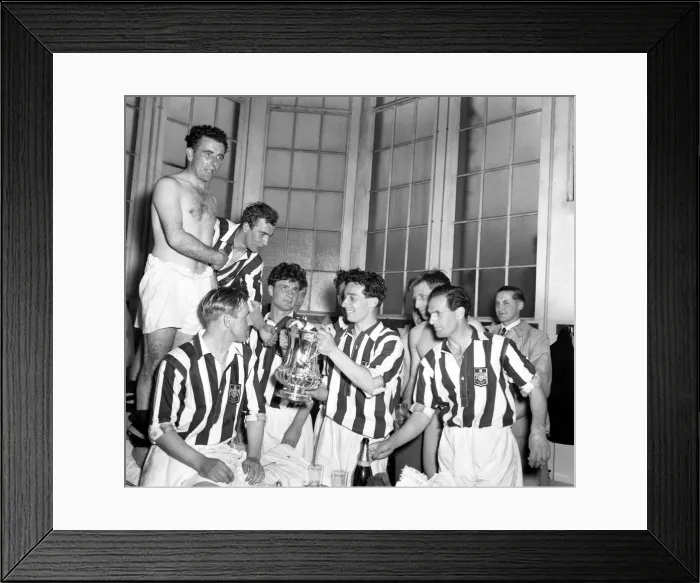 Framed Print : 1954 FA Cup Final at Wembley Stadium. West Bromwich Albion 3 v Preston North End 2 Framed Print : 1954 FA Cup Final at Wembley Stadium. West Bromwich Albion 3 v Preston North End 2