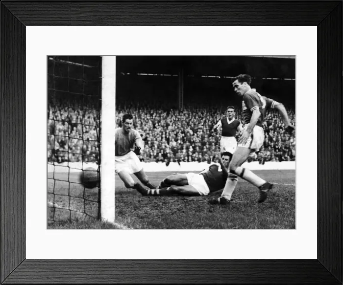 Framed Print : English League Division Two match at Ninian Park. Cardiff City 1 v Ipswich Town 2