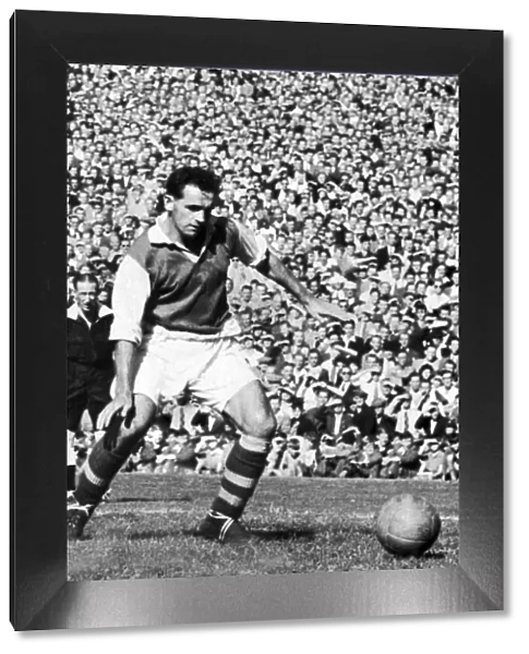 Cardiff City legend Ron Stitfall in action, 1949