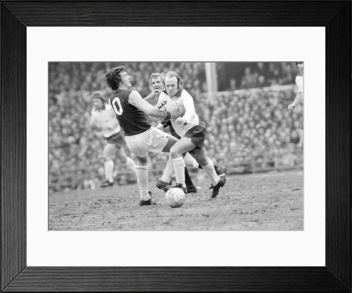 Framed Print : English League Division One match. League Division One match at the Baseball Ground Framed Print : English League Division One match. League Division One match at the Baseball Ground