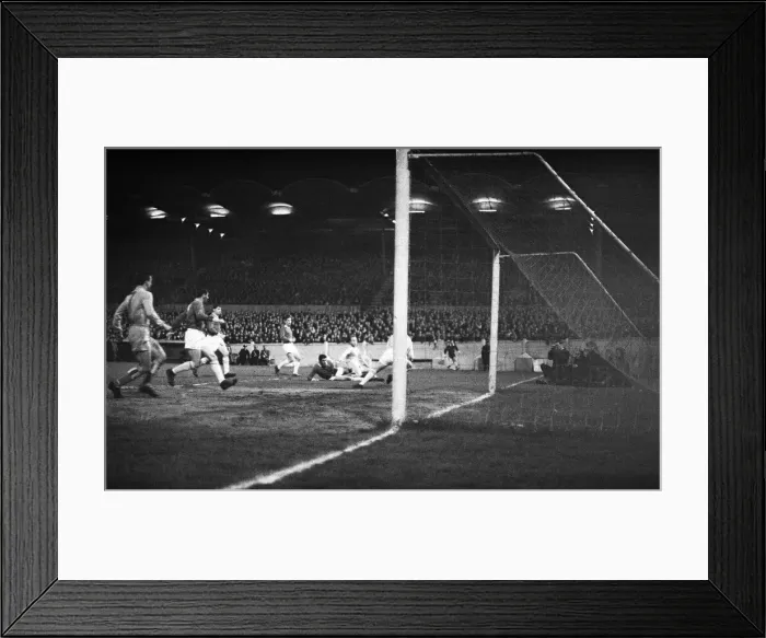 Framed Print : Coventry 4-1 Crewe, FA Cup 4th Round Replay match at Highfield Road, 14th February 1966 Framed Print : Coventry 4-1 Crewe, FA Cup 4th Round Replay match at Highfield Road, 14th February 1966