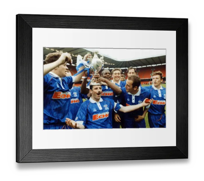 Framed Print : Welsh Cup Final at the NAtional Stadium in Cardiff. Cardiff City 5 v Rhyl 0