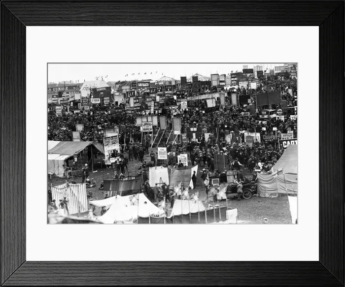 Framed Print : Crowds gather round bookmakers at the Epsom Derby. Circa June 1920 Framed Print : Crowds gather round bookmakers at the Epsom Derby. Circa June 1920