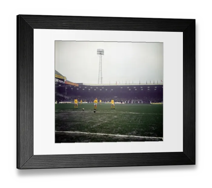 Framed Print : English League Division One match at Maine Road. Manchester City 2 v West Bromwich Framed Print : English League Division One match at Maine Road. Manchester City 2 v West Bromwich