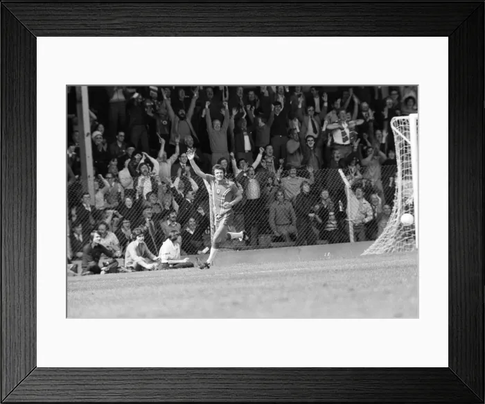 Framed Print : Wales 3-0 Scotland, British Championship match at Ninian Park, Saturday 19th May 1979