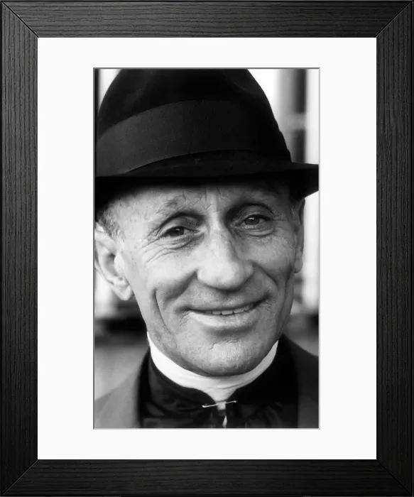 Framed Print : Jockey Arthur Scobie'Breasley, 1968 Framed Print : Jockey Arthur Scobie'Breasley, 1968