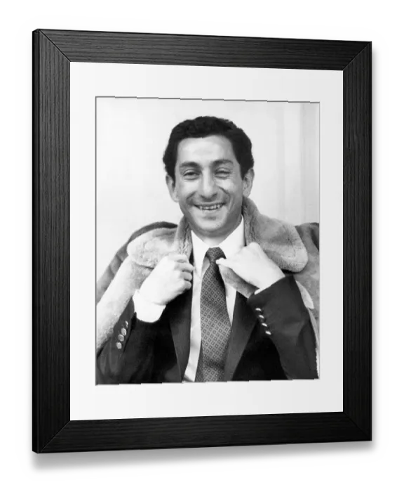 Framed Print : Tottenham Hotspur Argentine footballer Ossie Ardiles footballer, January 1983