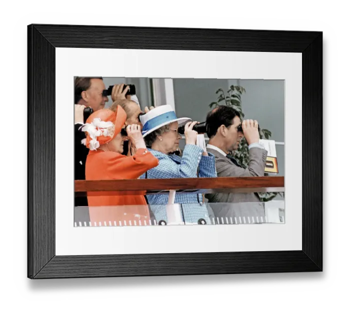 Framed Print : Queen Elizabeth II enjoying the races at Epsom Derby with the Queen Mother