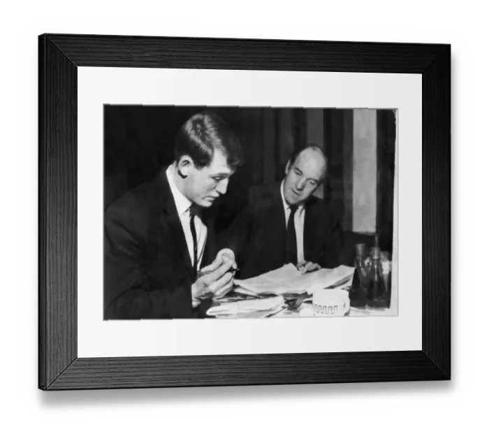 Framed Print : Footballer Brian Clark pictured signing for Cardiff City with manager Jimmy Scoular Framed Print : Footballer Brian Clark pictured signing for Cardiff City with manager Jimmy Scoular