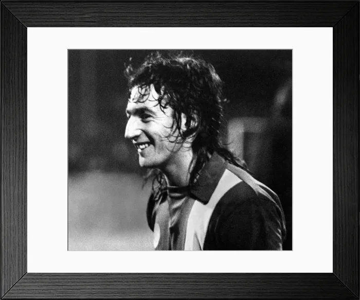 Framed Print : FA Cup Third Round match at Ninian Park. Cardiff City 1 v Tottenham Hotspur 0 Framed Print : FA Cup Third Round match at Ninian Park. Cardiff City 1 v Tottenham Hotspur 0