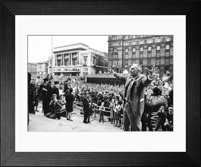 Framed Print : Liverpool manager Bill Shankly pictured on his side