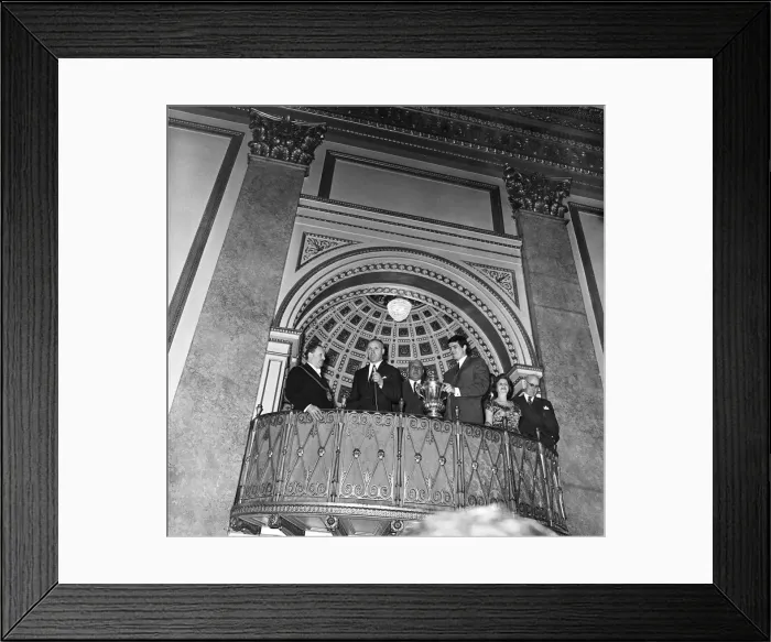 Framed Print : Liverpool manager Bill Shankly pictured on the Liverpool team return to the city Framed Print : Liverpool manager Bill Shankly pictured on the Liverpool team return to the city