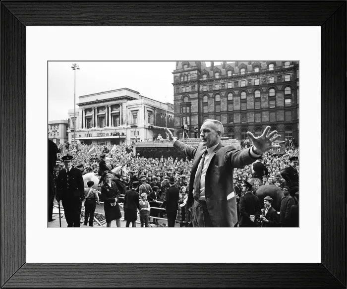 Framed Print : Liverpool manager Bill Shankly pictured on his side Framed Print : Liverpool manager Bill Shankly pictured on his side