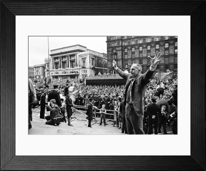 Framed Print : Liverpool manager Bill Shankly pictured on his side Framed Print : Liverpool manager Bill Shankly pictured on his side