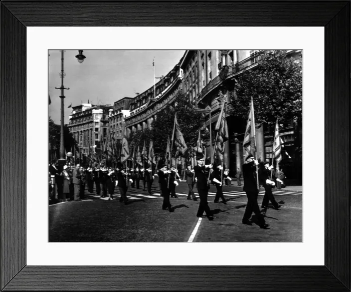 Framed Print : World War Two - Second World War - Battle of Britain Commemoration parade Framed Print : World War Two - Second World War - Battle of Britain Commemoration parade