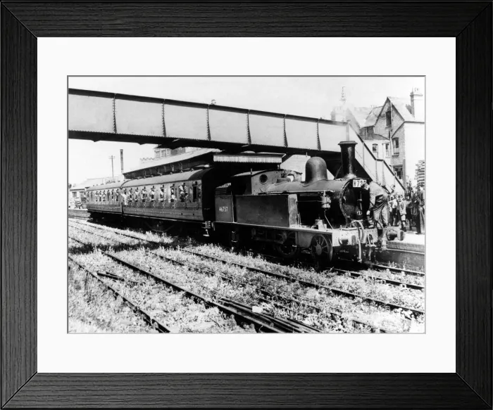 Framed Print : The special train at Harborne Station in 1950 which was organised by the Midland area of