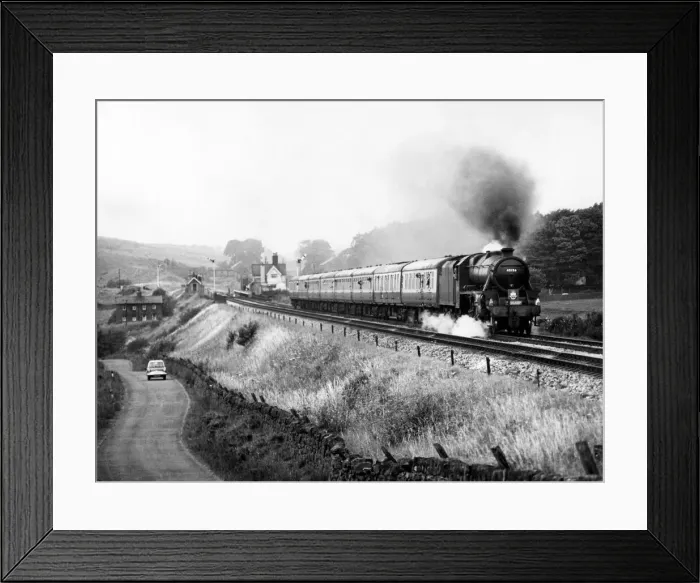 Framed Print : London Midland and Scottish Railway 4-6-0 Stanier Class Five steam locomotive number