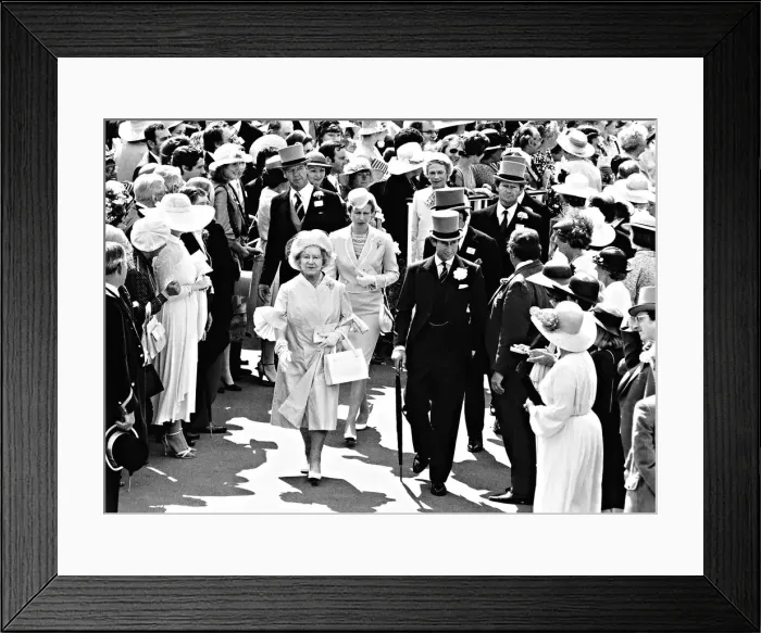 Framed Print : Her Majesty the Queen Mother accompanied by Princess Anne Framed Print : Her Majesty the Queen Mother accompanied by Princess Anne
