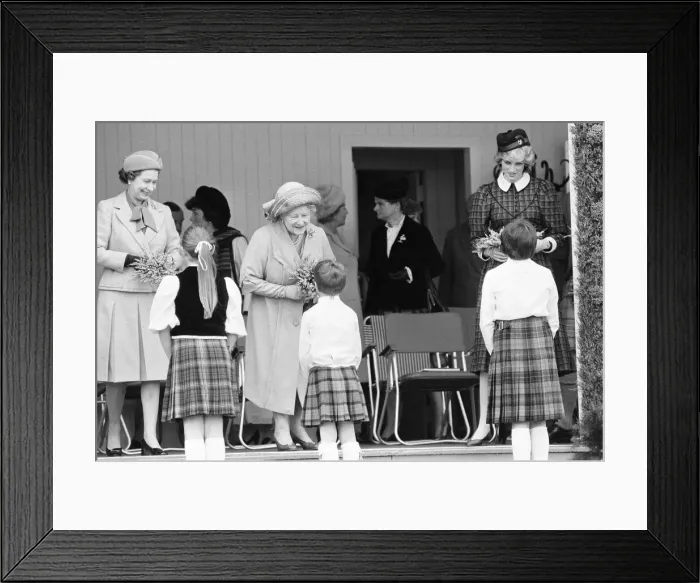 Framed Print : Braemar Highland Gathering near Balmoral, Scotland, Sunday 5th September 1982 Framed Print : Braemar Highland Gathering near Balmoral, Scotland, Sunday 5th September 1982