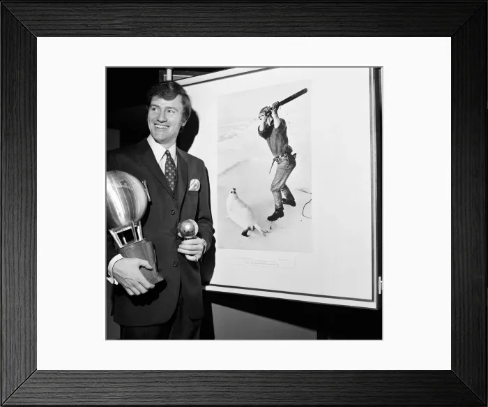 Framed Print : British Press Photographer of the Year Awards 1968, Presented by Duchess of Kent Framed Print : British Press Photographer of the Year Awards 1968, Presented by Duchess of Kent