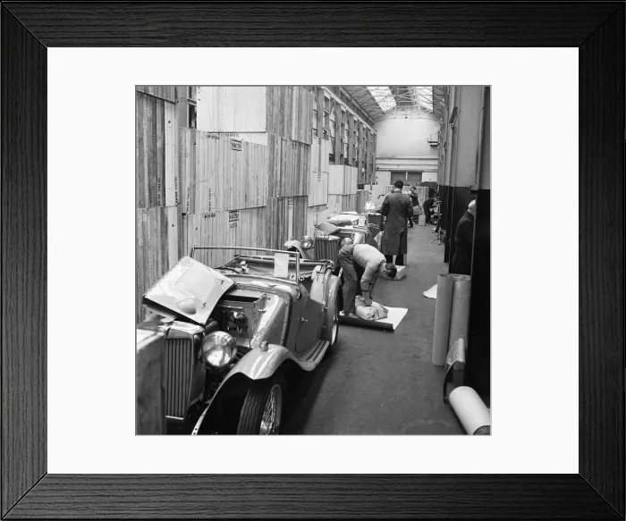 Framed Print : Morris MG Roadsters fresh off the production line await packing for export at Morris