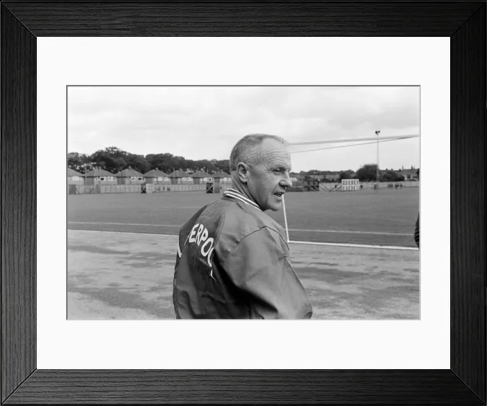 Framed Print : Liverpool manager Bill Shankly takes charge of a training session as the team are Framed Print : Liverpool manager Bill Shankly takes charge of a training session as the team are