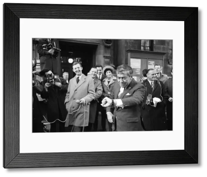 Framed Print : At 11. 45am at Marylebone Register Office, comedian Tony Hancock married publicist Freddie Framed Print : At 11. 45am at Marylebone Register Office, comedian Tony Hancock married publicist Freddie