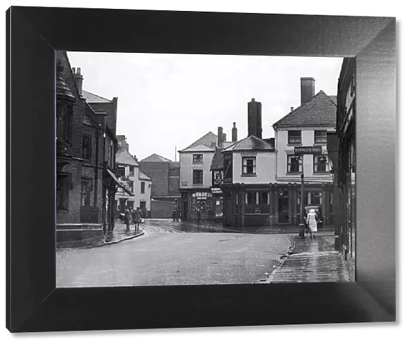 Newdigate Arms in Market Street, Bedworth. 10th December 1949