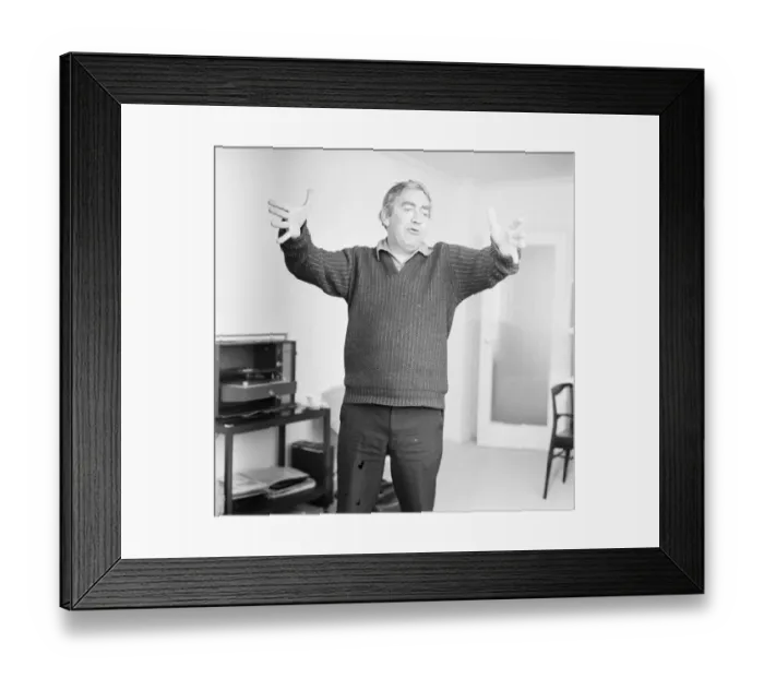 Framed Print : Photographs of Tony Hancock by Bela Zola, during his interview with Kenneth Eastaugh Framed Print : Photographs of Tony Hancock by Bela Zola, during his interview with Kenneth Eastaugh