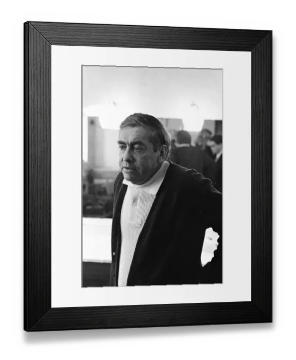Framed Print : Pictures of Tony Hancock in his dressing room at Blackpool ABC Theatre. 19th July 1966