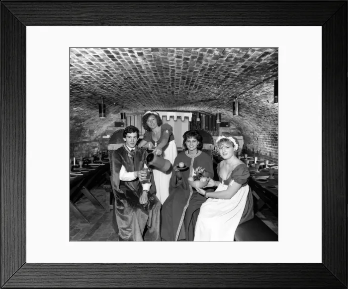 Framed Print : West Midland Safari and Leisure Park, located in Bewdley, Worcestershire, England Framed Print : West Midland Safari and Leisure Park, located in Bewdley, Worcestershire, England