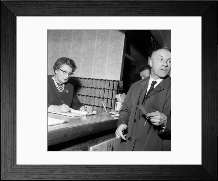 Framed Print : Liverpool manager Bill Shankly arriving at Windsor Hotel. 11th November 1964 Framed Print : Liverpool manager Bill Shankly arriving at Windsor Hotel. 11th November 1964