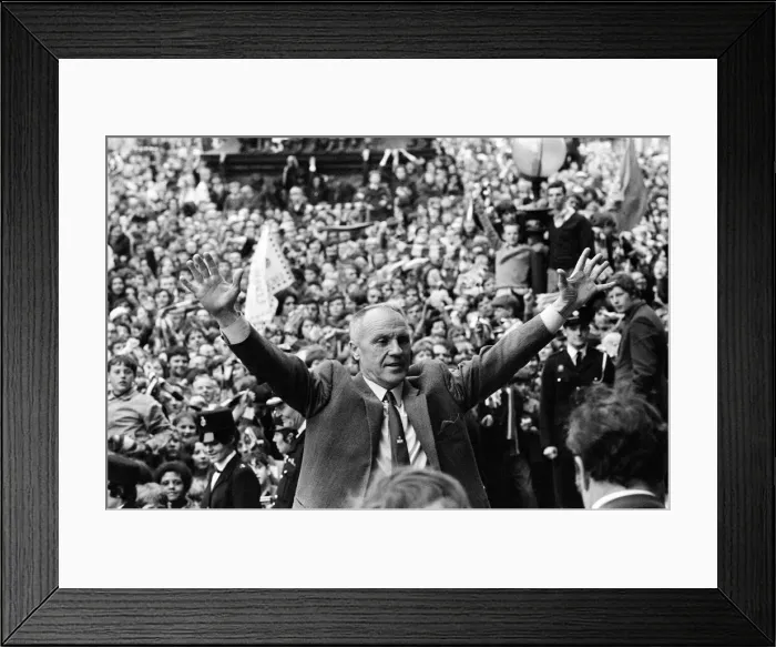Framed Print : Liverpool manager Bill Shankly pictured on his side Framed Print : Liverpool manager Bill Shankly pictured on his side