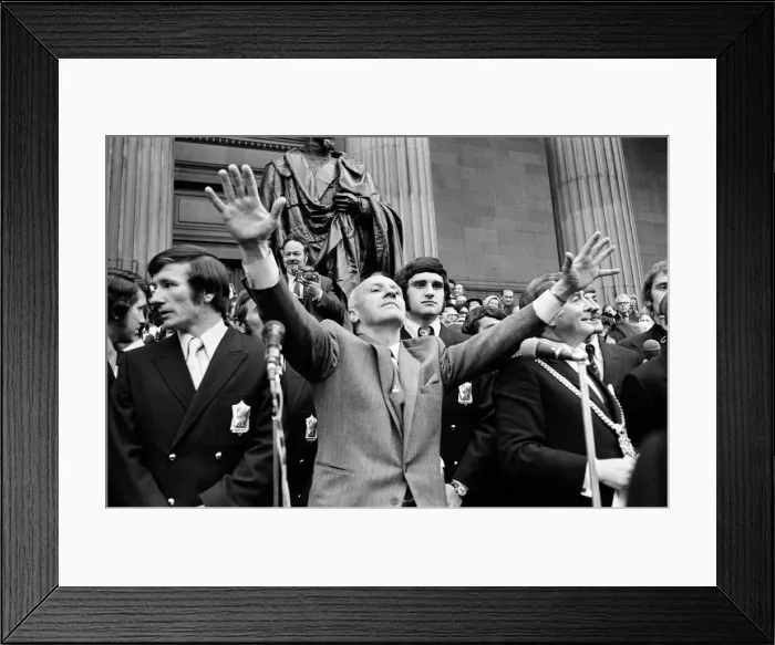Framed Print : Liverpool manager Bill Shankly pictured on his side Framed Print : Liverpool manager Bill Shankly pictured on his side