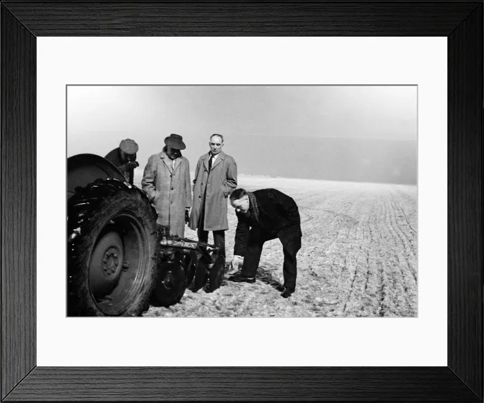 Framed Print : Liverpool manager Bill Shankly called in Mr John Flood of Queensferry Framed Print : Liverpool manager Bill Shankly called in Mr John Flood of Queensferry