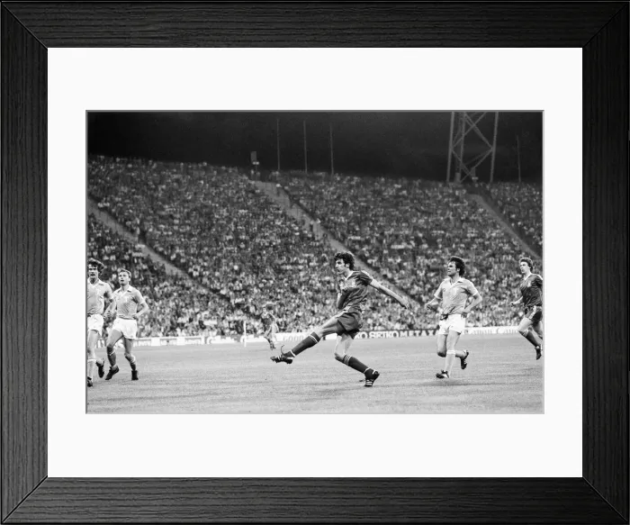 Framed Print : European Cup Final at the Olympic Stadium in Munich. Nottingham Forest 1 v Malmo 0