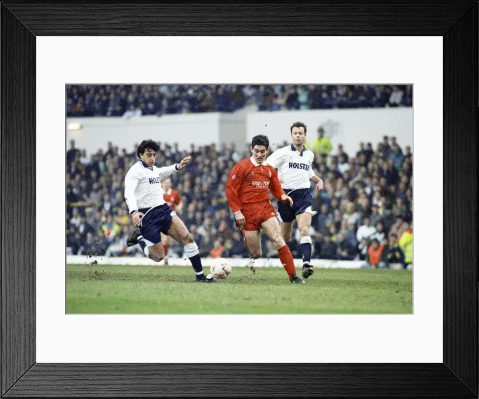 Framed Print : Rumbelows Cup Semi Final Second Leg match at White Hart Lane Framed Print : Rumbelows Cup Semi Final Second Leg match at White Hart Lane