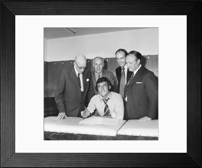 Framed Print : The last act of Bill Shankly as Liverpool manager was to sign striker Ray Kennedy