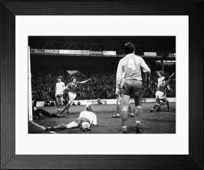 Framed Print : European Cup Semi Final First Leg match at the City Ground Framed Print : European Cup Semi Final First Leg match at the City Ground