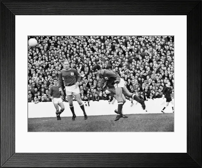 Framed Print : FA Cup Fifth Round match at the City Ground. Nottingham Forest 0 v Swindon Town 0