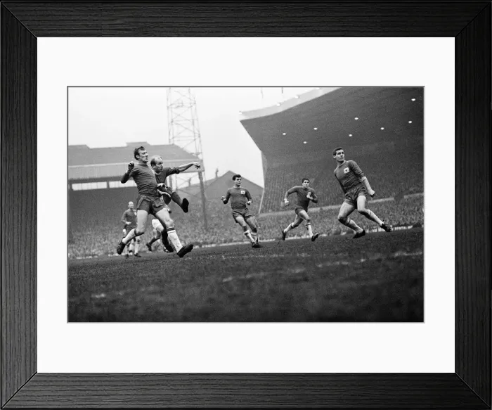 Framed Print : English League Division One match at Old Trafford. Manchester United 1 v Nottingham Framed Print : English League Division One match at Old Trafford. Manchester United 1 v Nottingham
