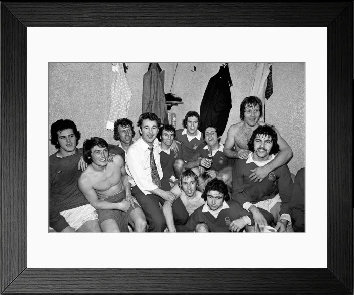 Framed Print : Football: Tottenham Hotspur F. C. vs. Nottingham Forest F. C Framed Print : Football: Tottenham Hotspur F. C. vs. Nottingham Forest F. C
