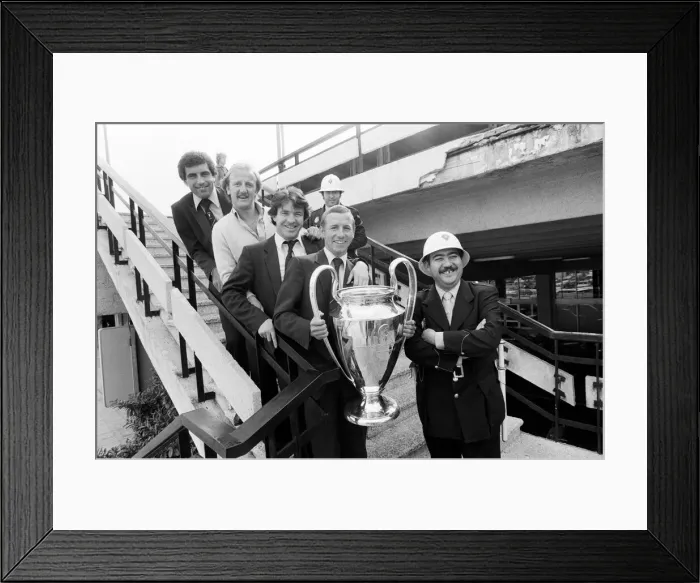 Framed Print : Nottingham Forest players Peter Shilton, Kenny Burns, John Robertson Framed Print : Nottingham Forest players Peter Shilton, Kenny Burns, John Robertson