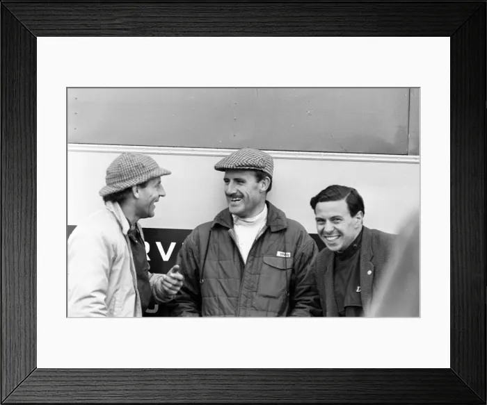Framed Print : Racing at Snetterton, 2nd April 1963. Racing Drivers, Graham Hill (centre Framed Print : Racing at Snetterton, 2nd April 1963. Racing Drivers, Graham Hill (centre