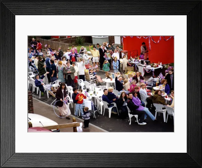 Framed Print : World War Two - Second World War - 50th Anniversary VE Day Celebrations - Residents of Framed Print : World War Two - Second World War - 50th Anniversary VE Day Celebrations - Residents of
