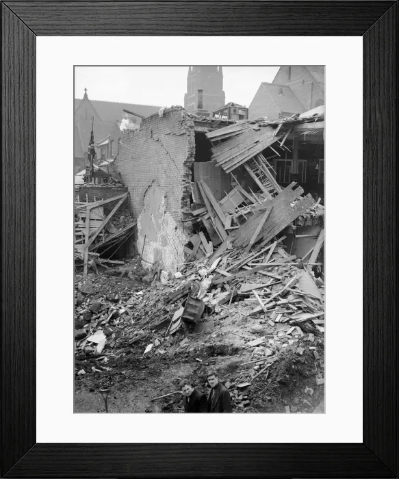 Framed Print : Air raids on Birmingham on the nights of 9th and 10th April 1941 Framed Print : Air raids on Birmingham on the nights of 9th and 10th April 1941